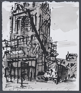 203050 Afbeelding van het in steigers staande onderste vierkant van de Domtoren (Domplein) te Utrecht, tijdens de ...